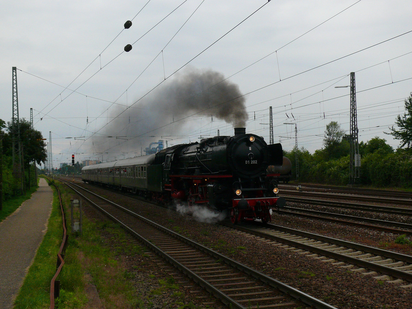 01 202 stürmt nach Neustadt