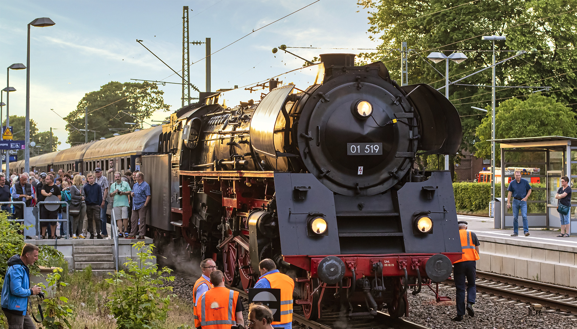 01 519 auf dem Weg nach Emden