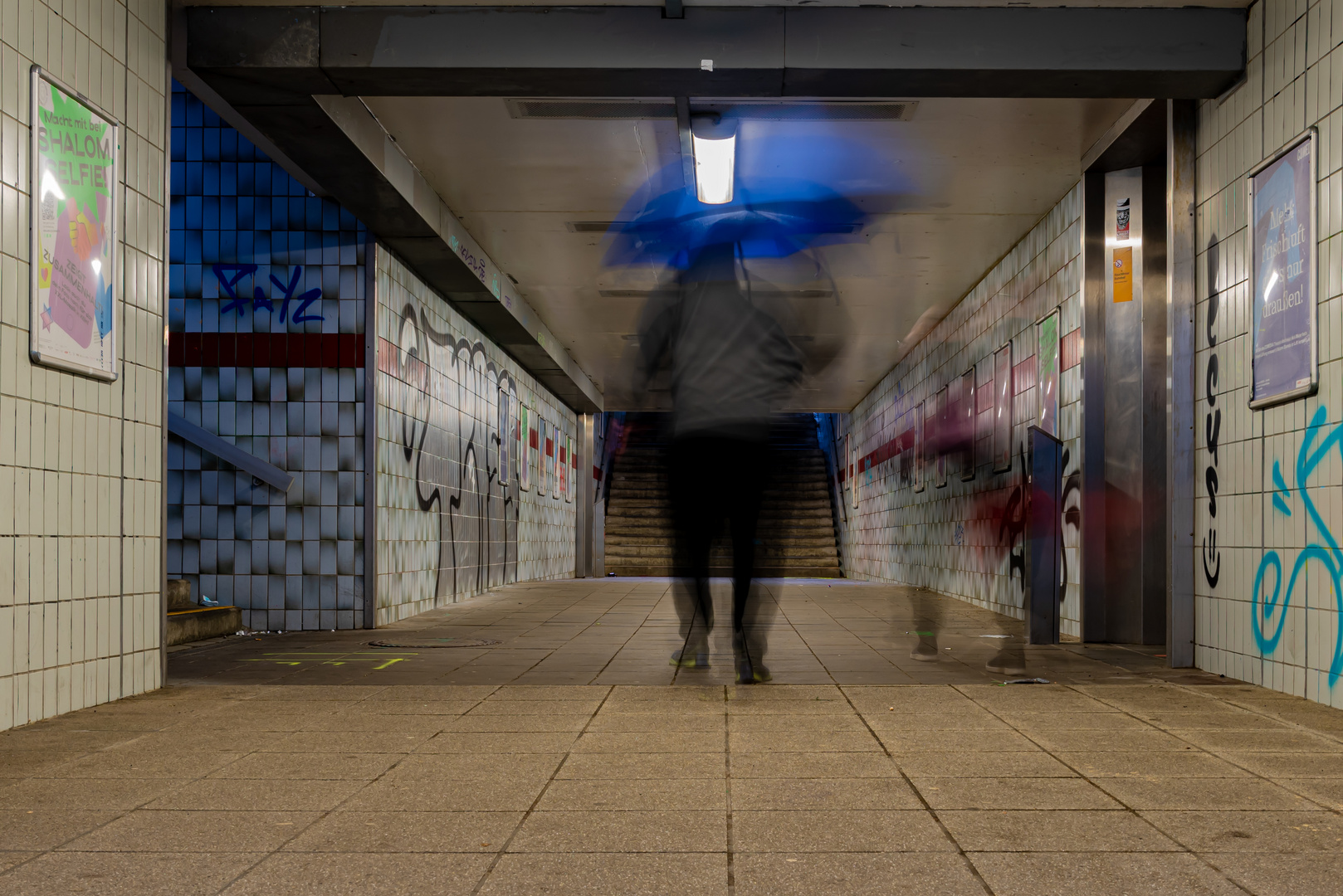 01 Bahnhof Kommen und Gehen