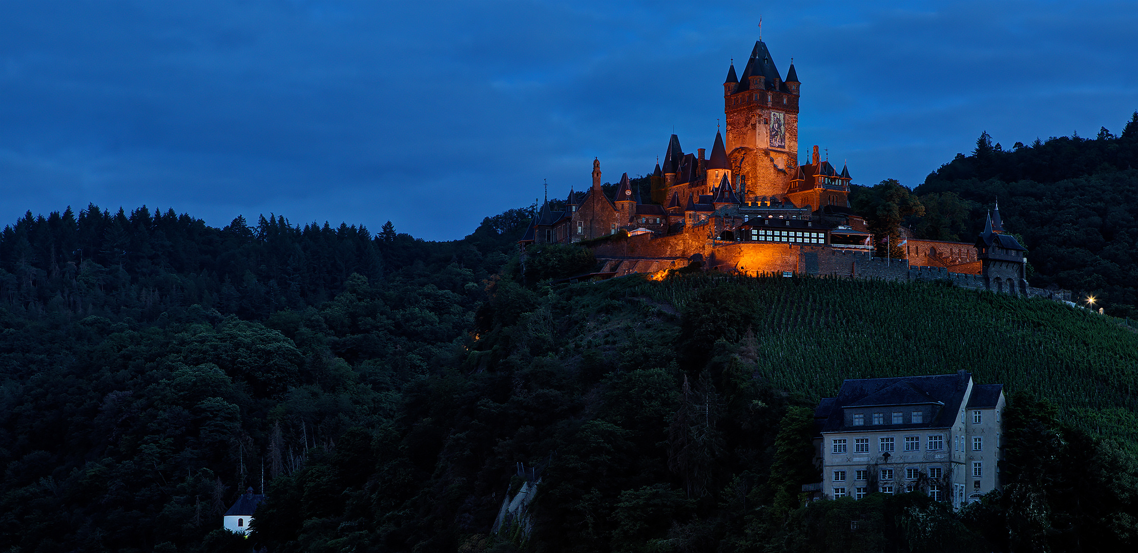 01 Die Reichsburg zur Blauen Stunde 