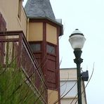 013 F nor St. Aubin: Turm an Promenade