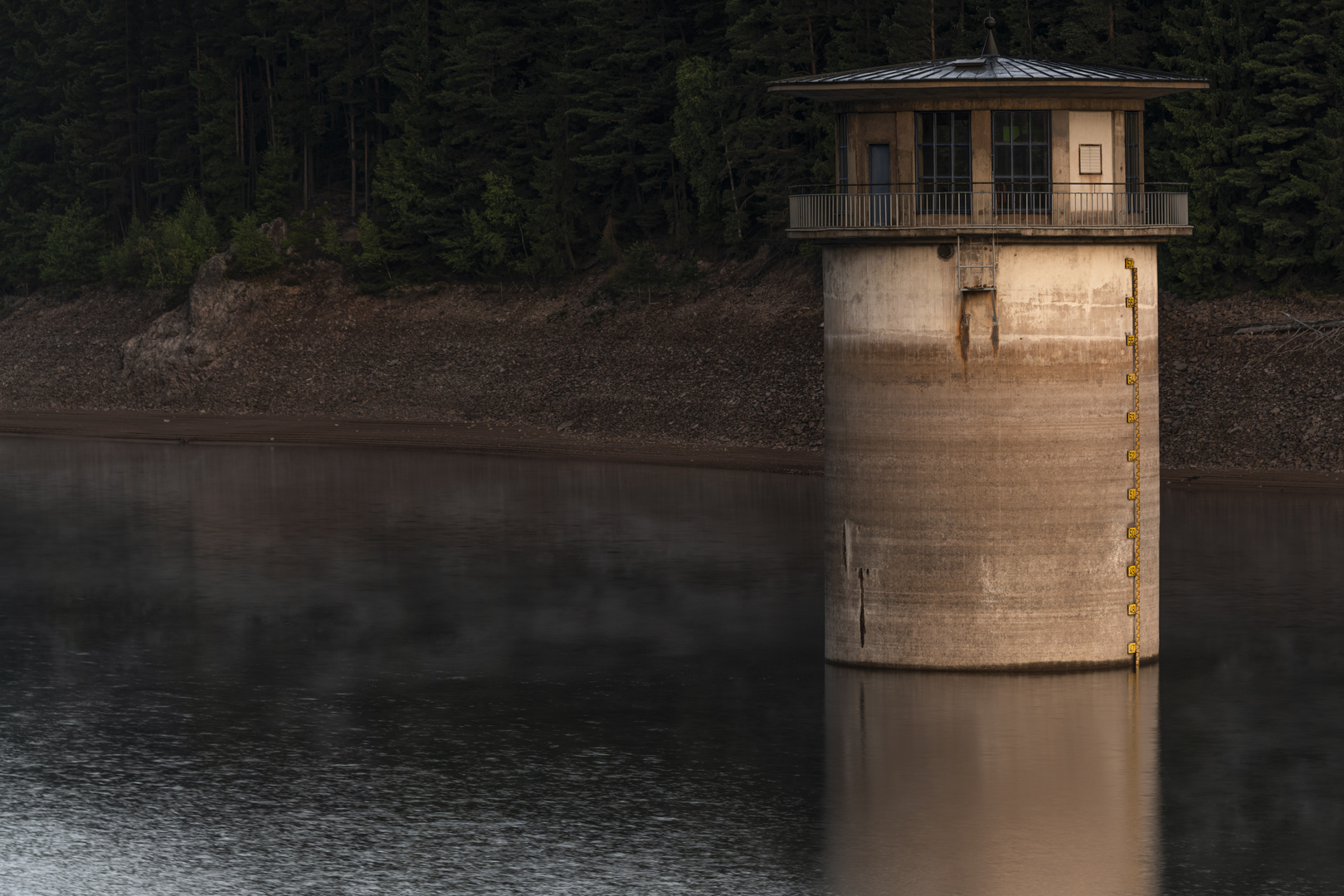 014 Wasserentnahmeturm (bearbeitet)