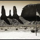 01963 - Three Sisters, Monument Valley