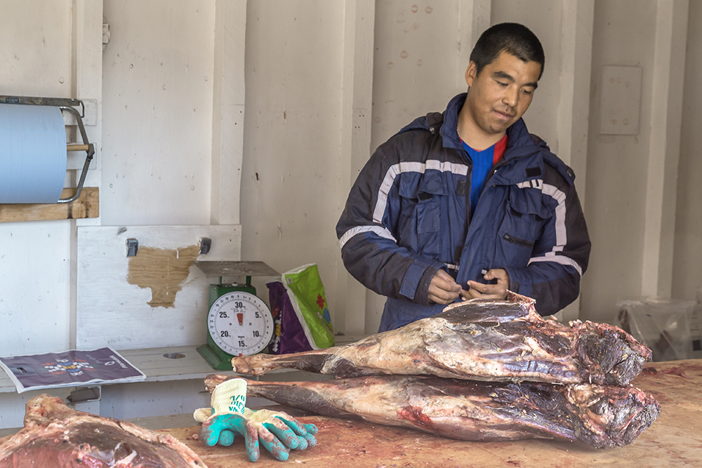 01_GL Fleischmarkt in Qeqertarsuaq