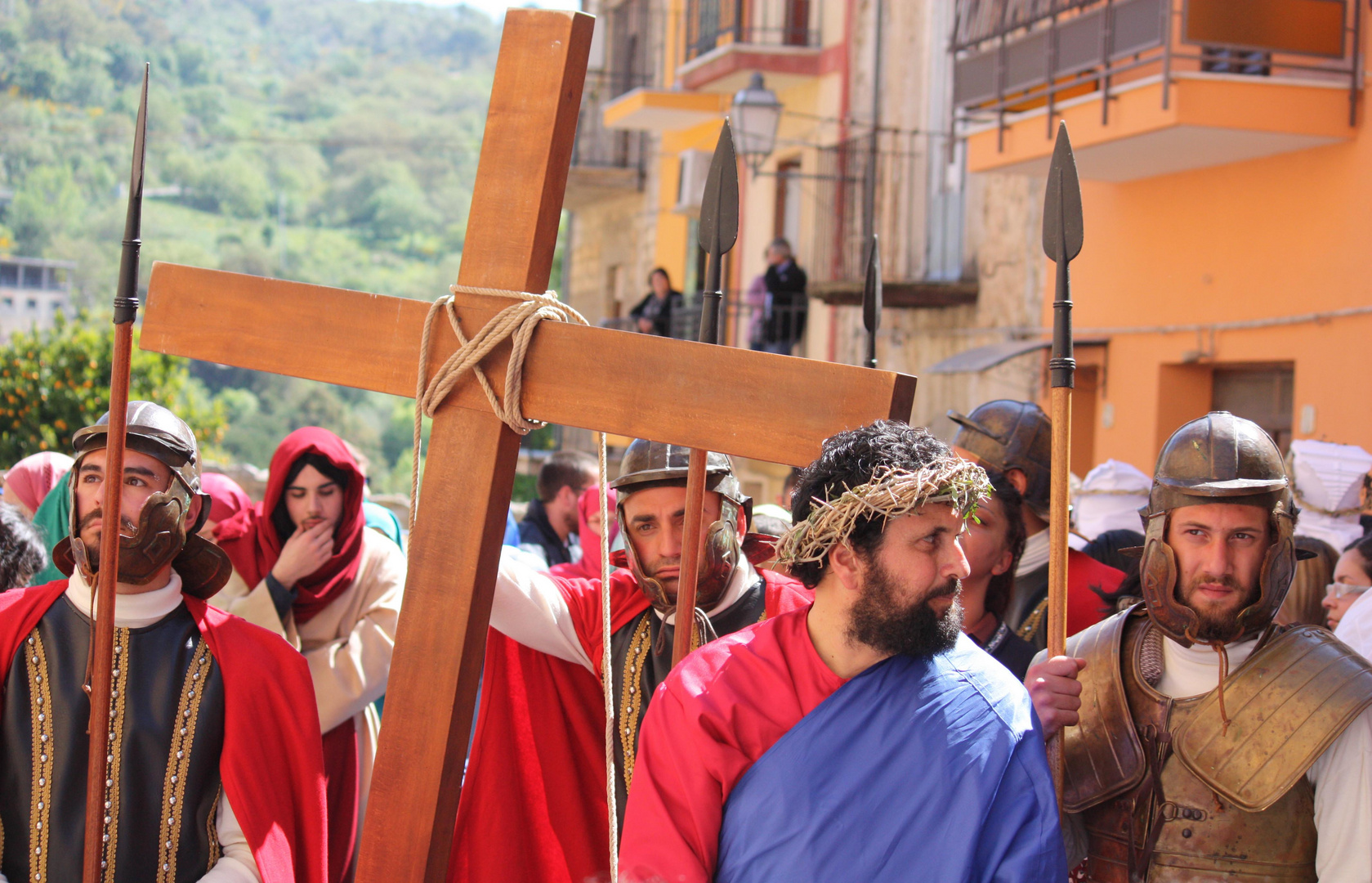 021 REPORTAGE Via Crucis a COLLESANO : "LA CERCA" 2017