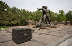 028 - Tashkent - Memorial to Victims of the 1966 Earthquake