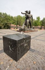029 - Tashkent - Memorial to Victims of the 1966 Earthquake