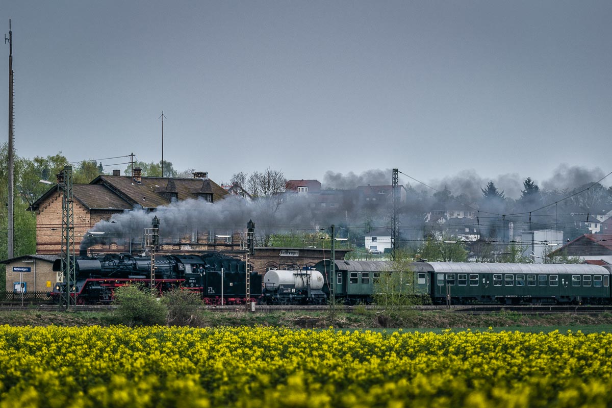 03 1010-2 im Bahnhof Niederwalgern