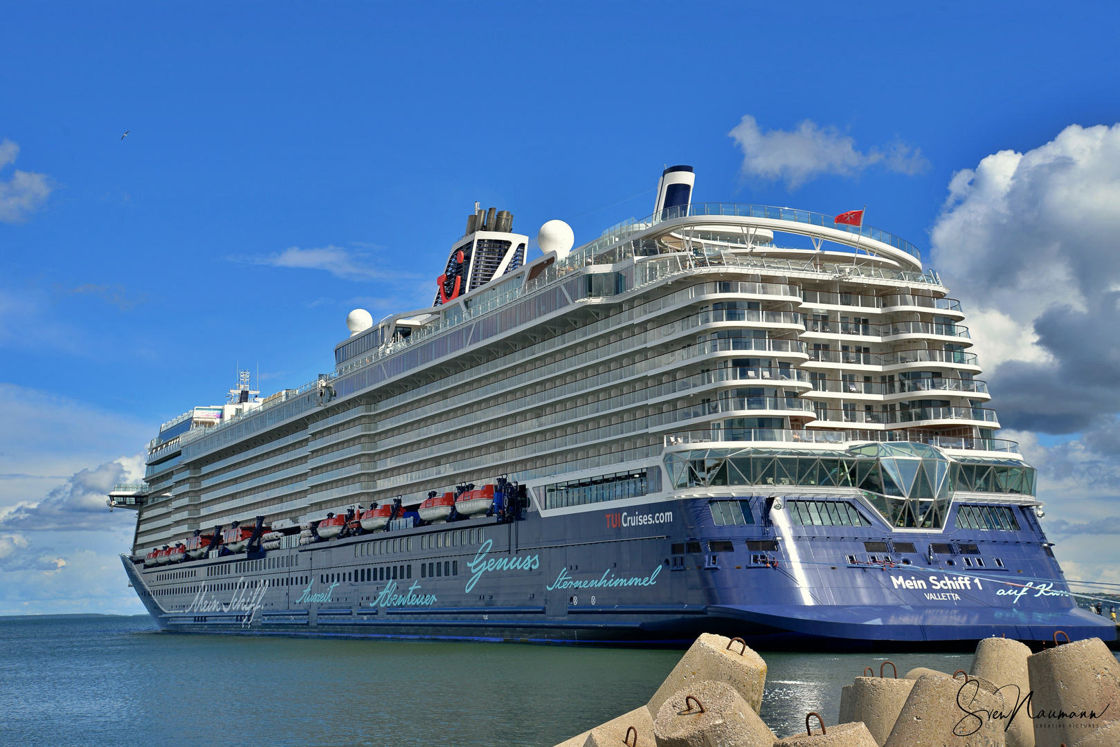 03-2021 : Mein Schiff 1 @Tallin