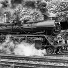 03 2155-4 bei der Ausfahrt aus dem Bahnhof Meiningen