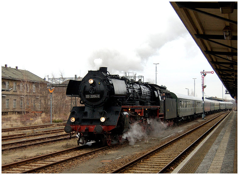 03 2204 im Bahnhof Zittau