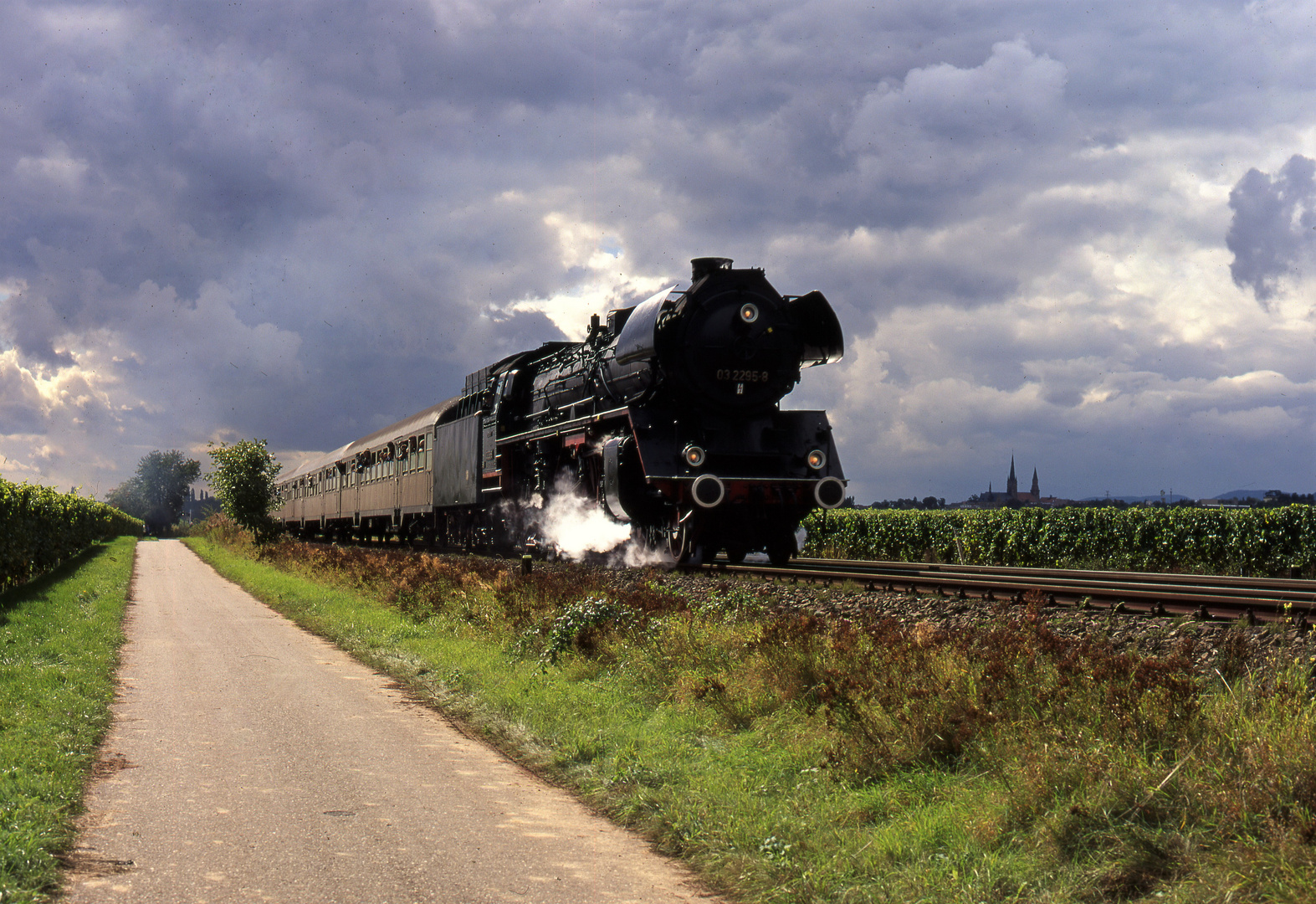 03 2295-8 bei Edenkoben /Pfalz.