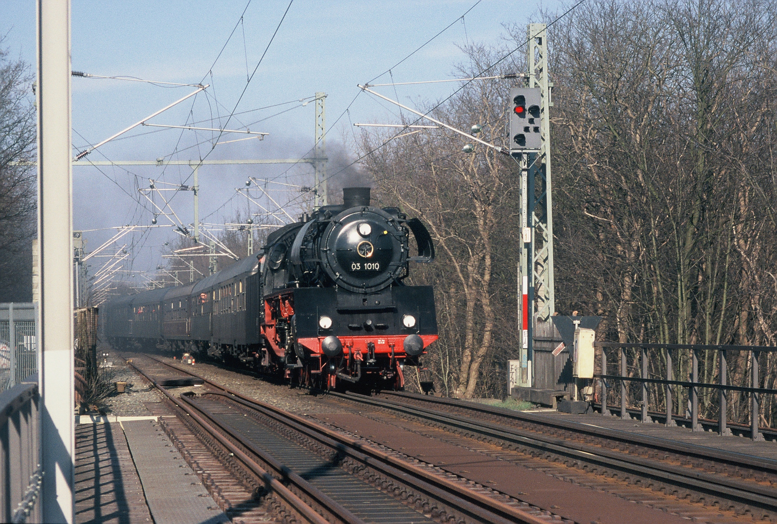 03.1010 mit „Stutentrine und Markgraf“ F 91611 Rendsburg – Hamburg Hbf.