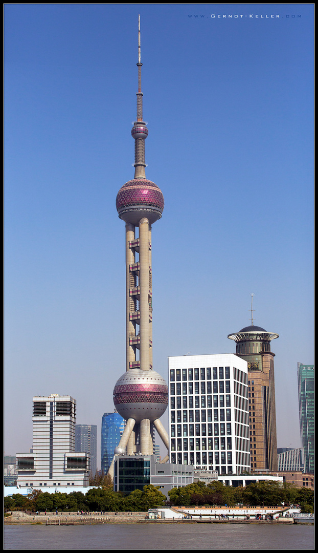03170 - Shanghai's TV-Tower
