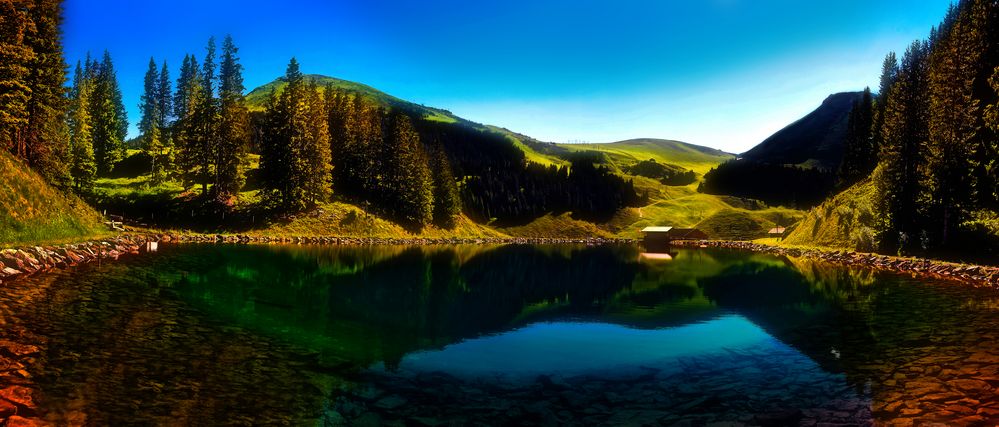 Brandsee, Elsigenalp, Berner Oberland von Anton Riedo