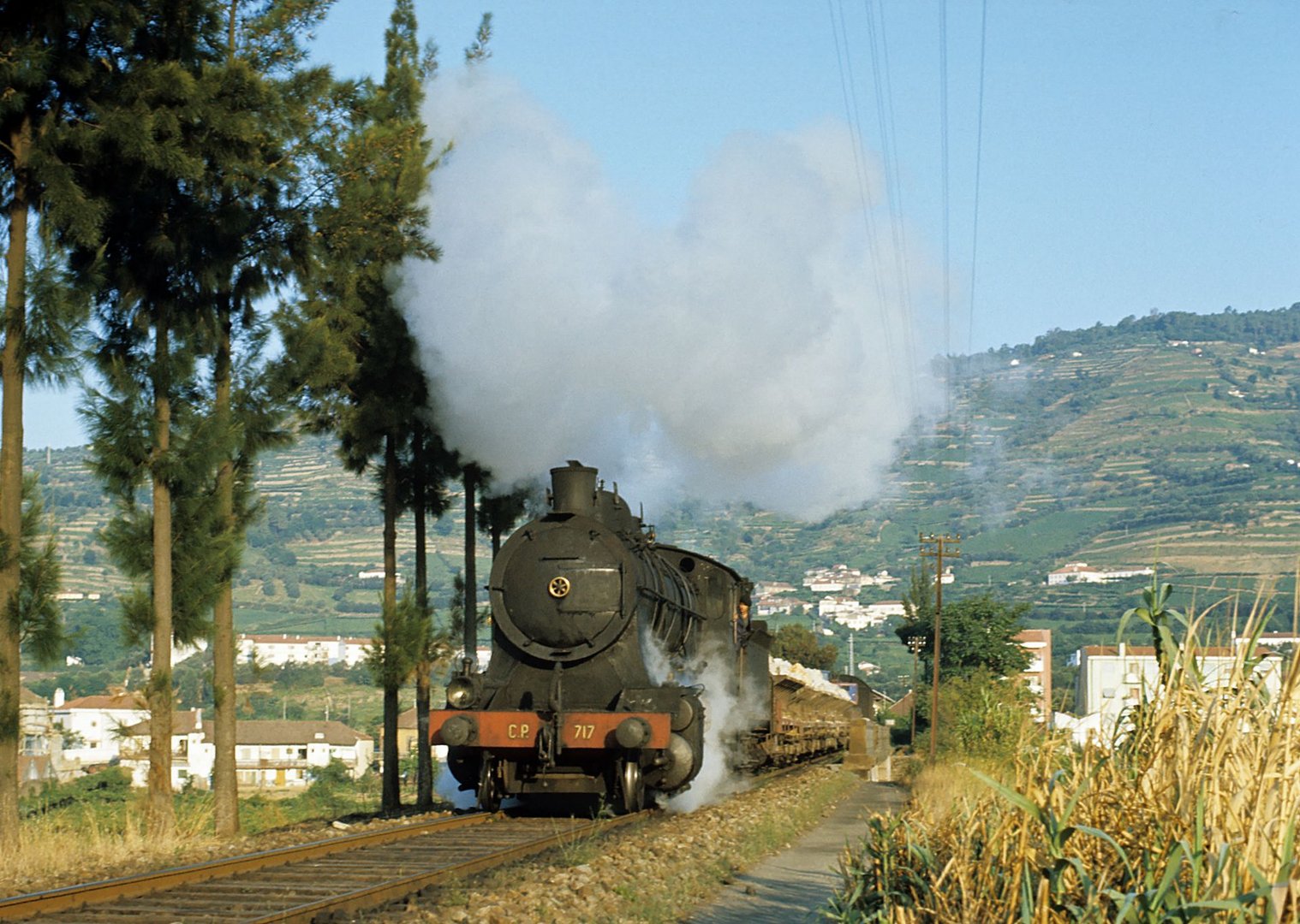 041a-Portugal-717 verlässt Tua  August 1973