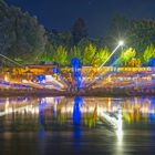 0431UZ Strandbar  beleuchtet zoomeffekt an der Weser in Rinteln