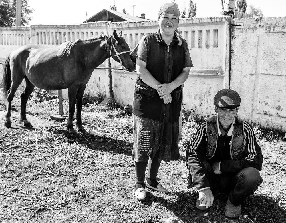 People in Kyrgyzstan von Michèle lu