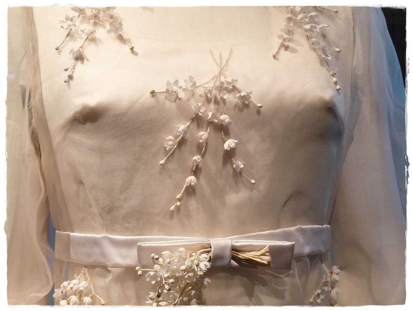 05.05.2012 ein Hochzeitskleid mit Maiglöckchen für den Wonnemonat Mai