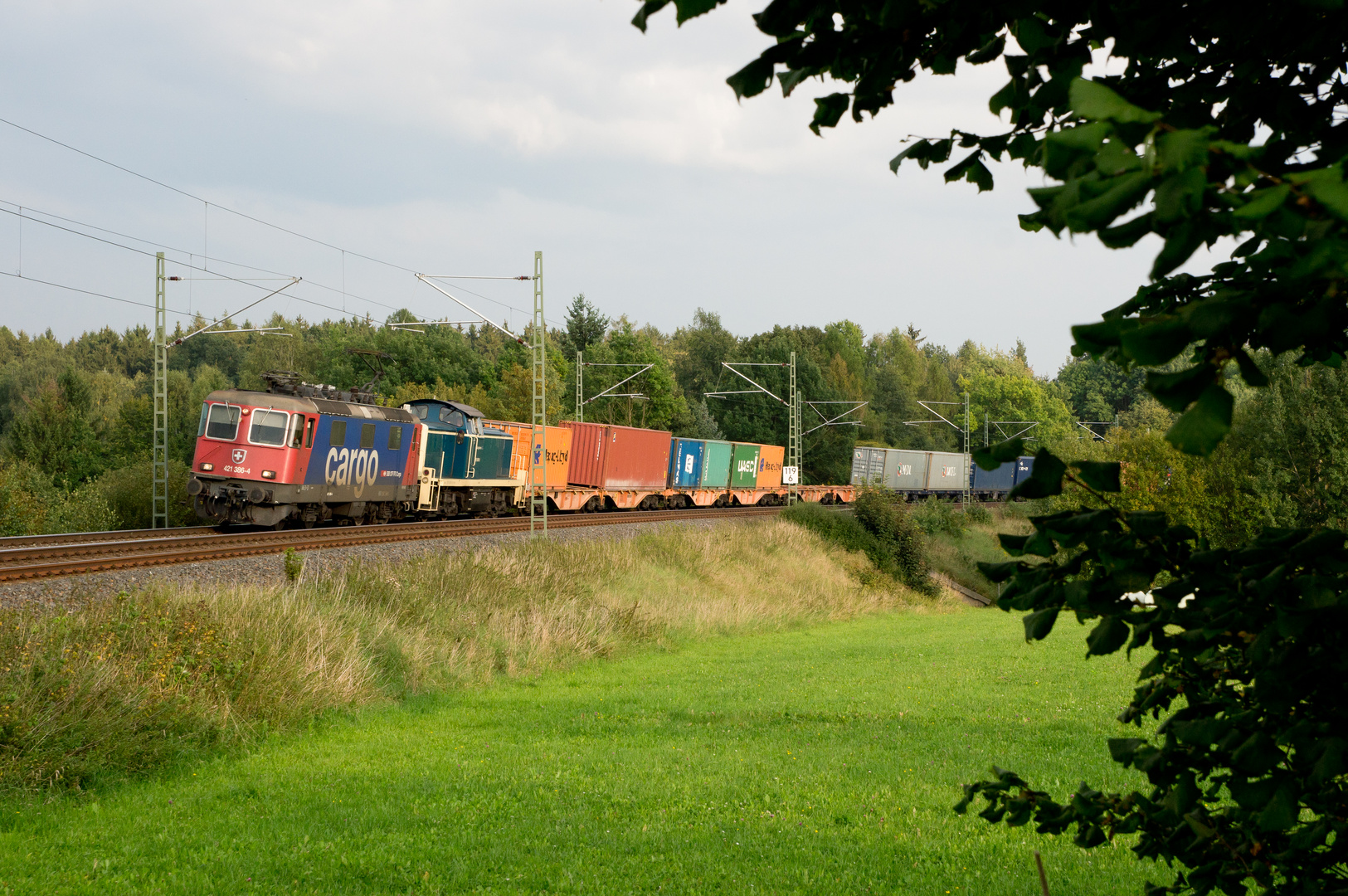 05.08.14 Heidicontainer mit 295 im Schlepp.