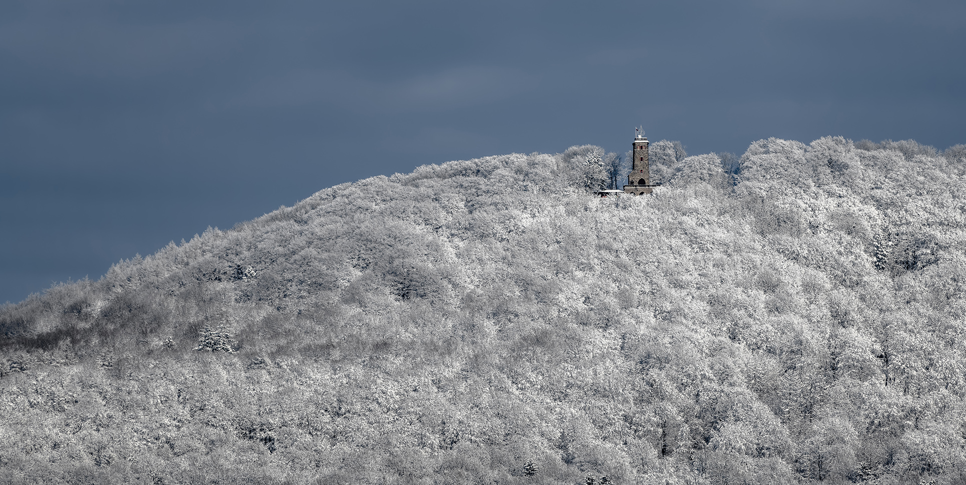 0528T Luhdener Klippenturm Winter Schnee