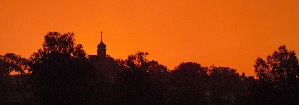 05.30 Uhr - wenn der Himmel brennt