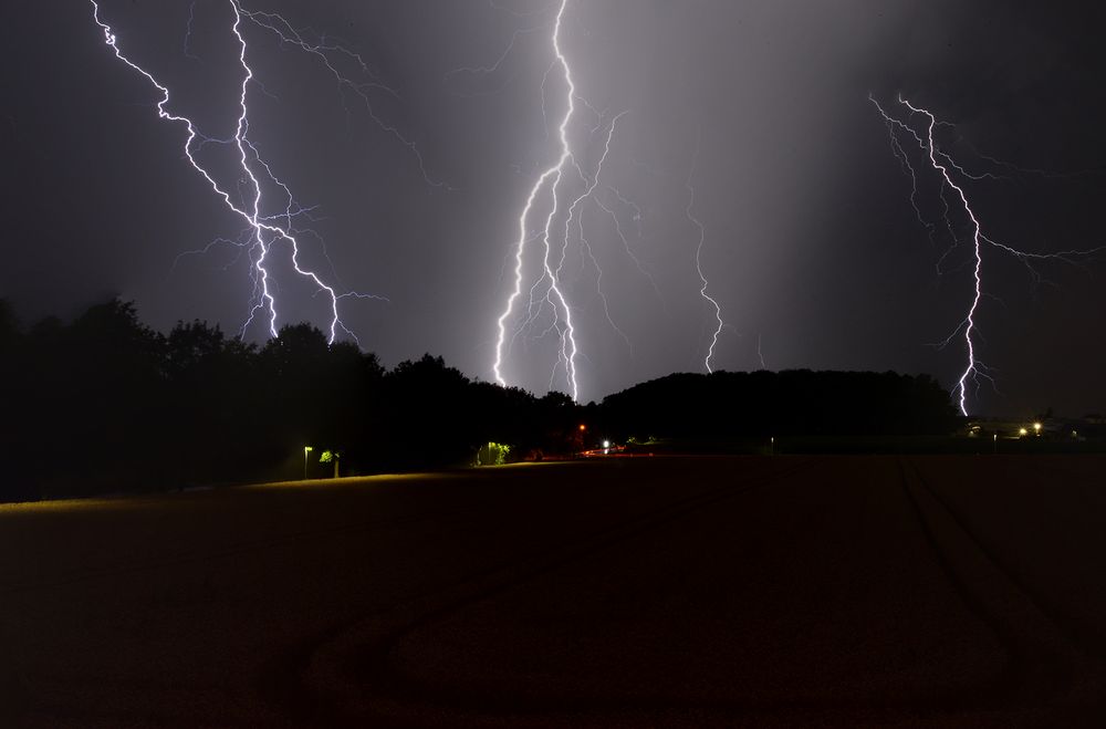 06.08.2013 - Bielefeld-Dornber um 3:05 Uhr