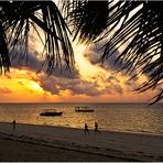 06:42:22 - frühsport am strand von mombasa......