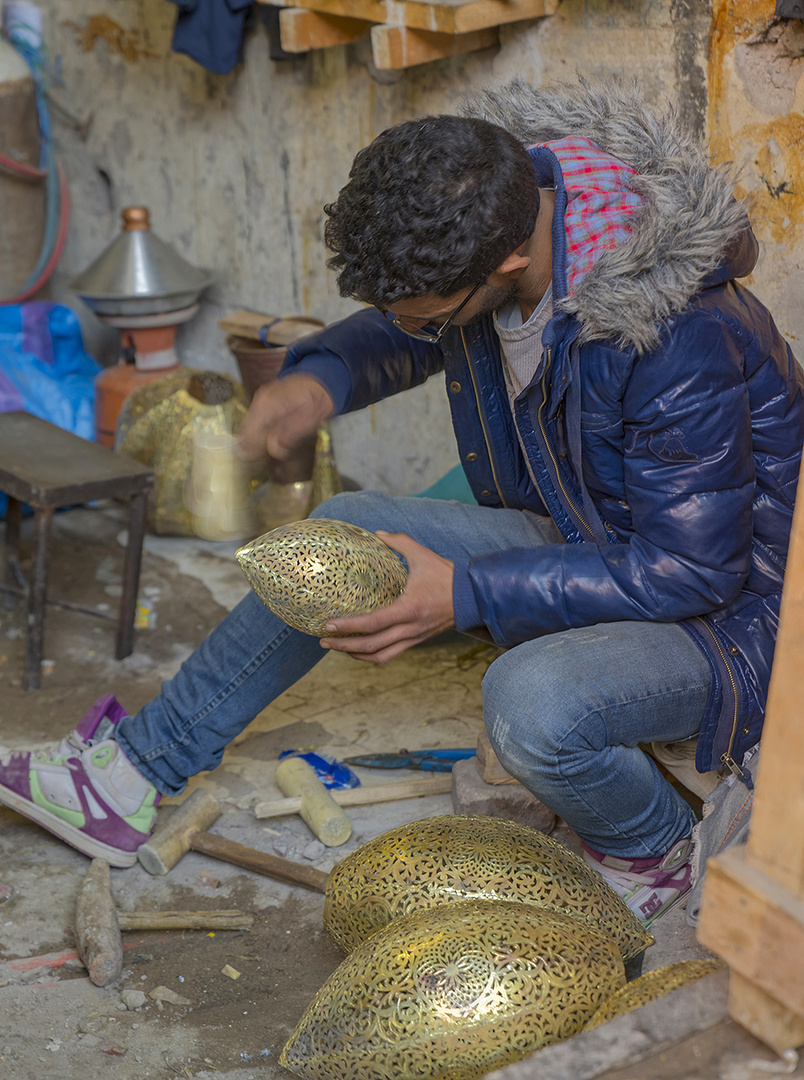 0744R Handwerker Medina Souk Marrakesch