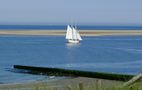 Borkum - Ideales Segelwetter by Reinhold Müller 