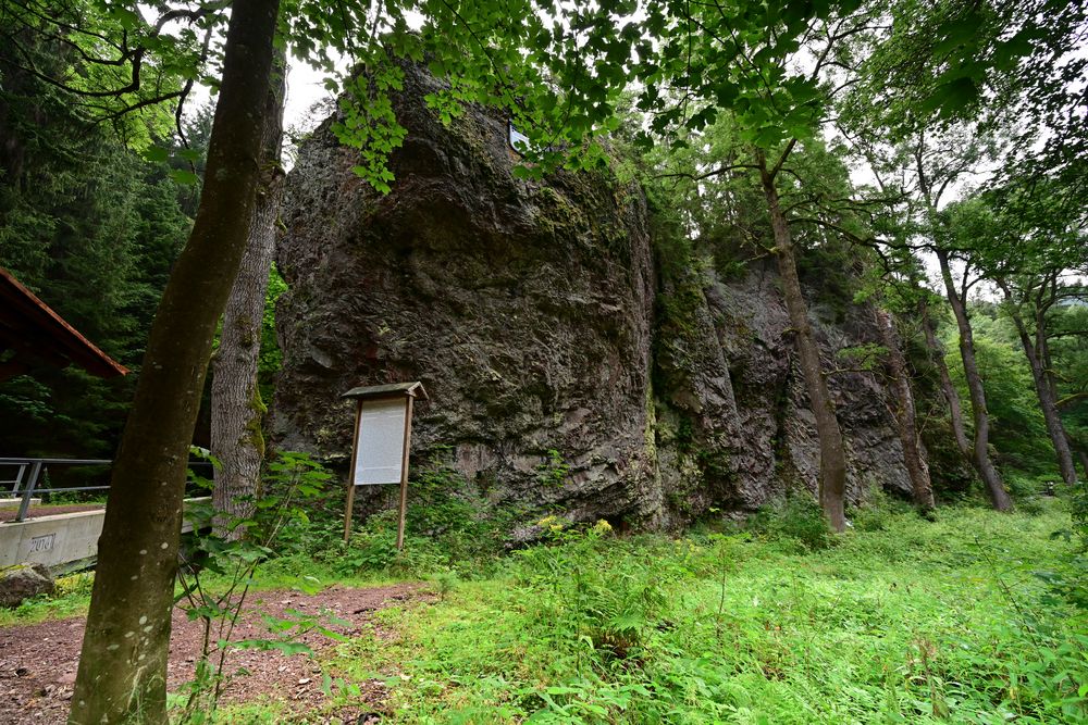 083 Der Triefstein (unbearbeitet)