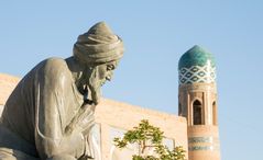 083 - Khiva - Statue of Al-Khawarizmi