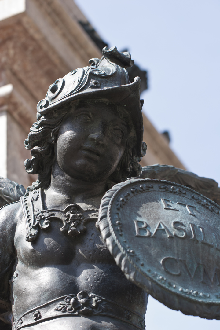 09 - Die Mariensäule in München, Bronzeputte