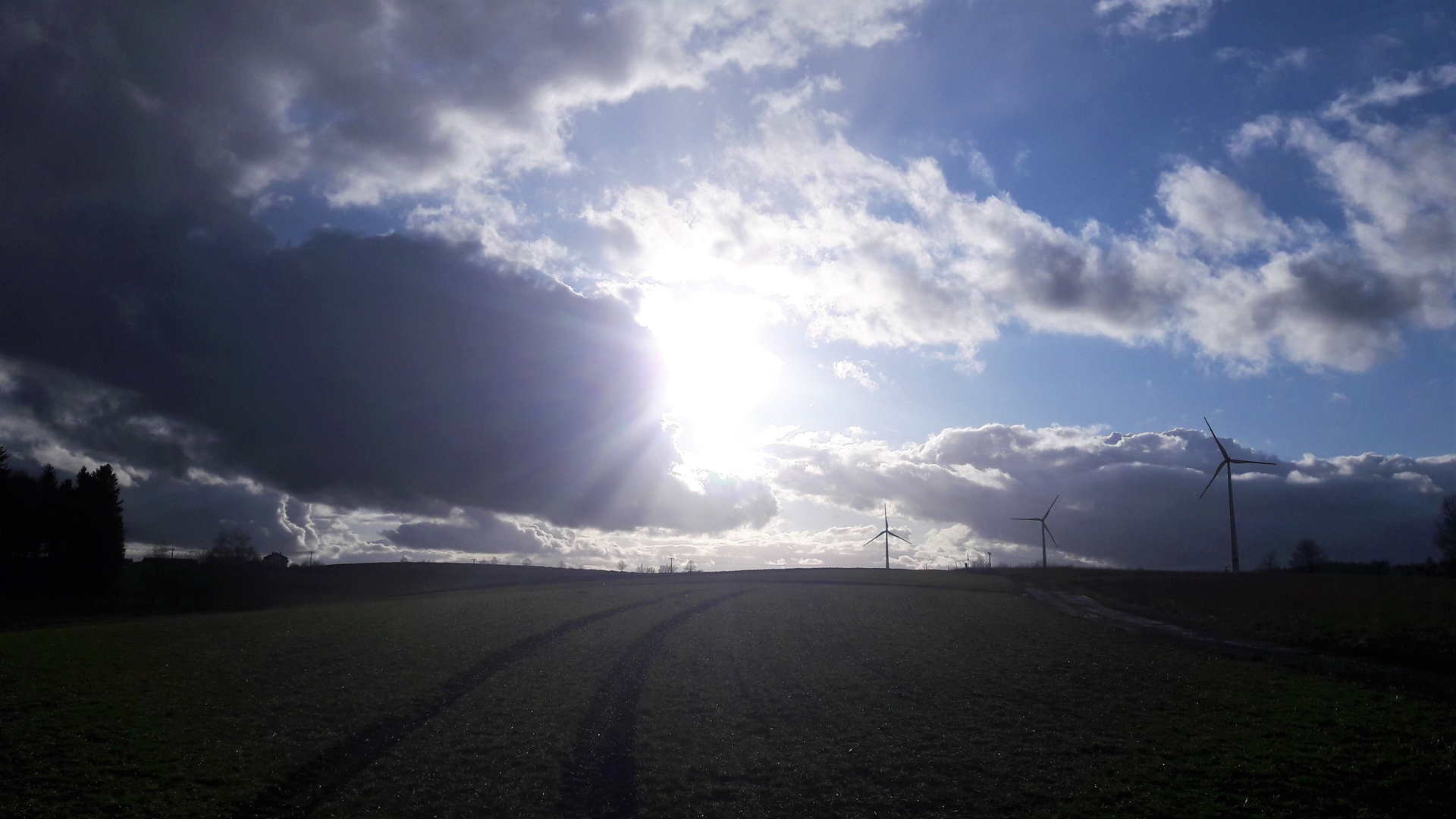 09.03.2020 Wetter droht beim Blick nach Westen