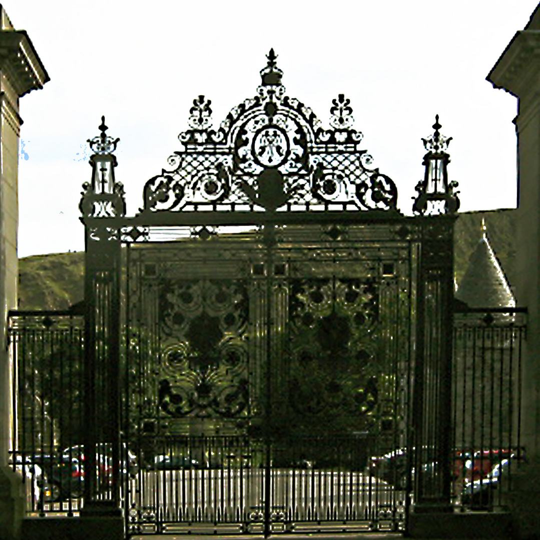 095-Tor von Holyrood-Palace-Schottland