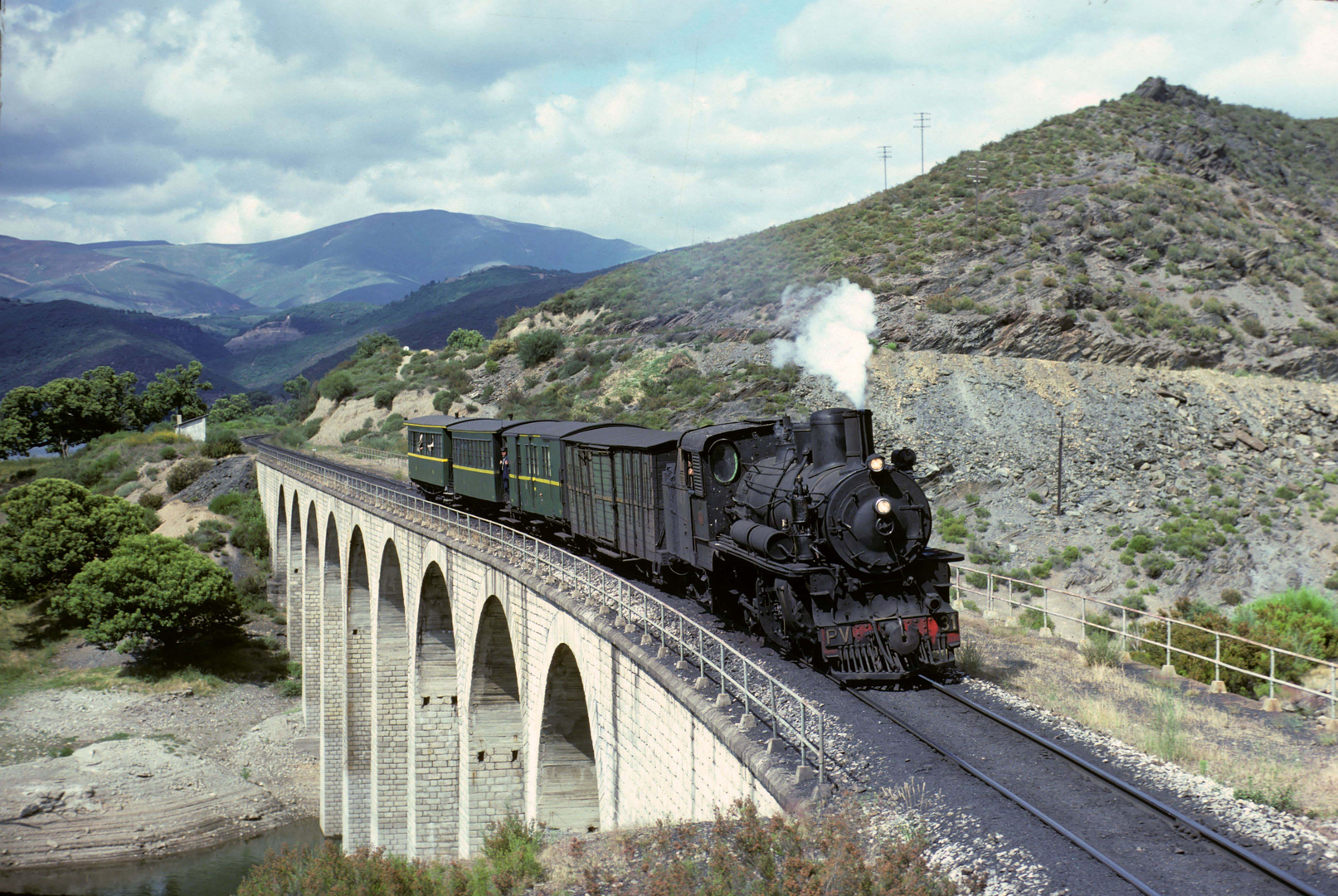 097-Spanien- 1000 mm, von Ponferrada .nach villablino