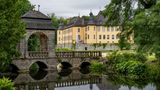 Schloss Dyck am frühen Morgen von Ulli Walter