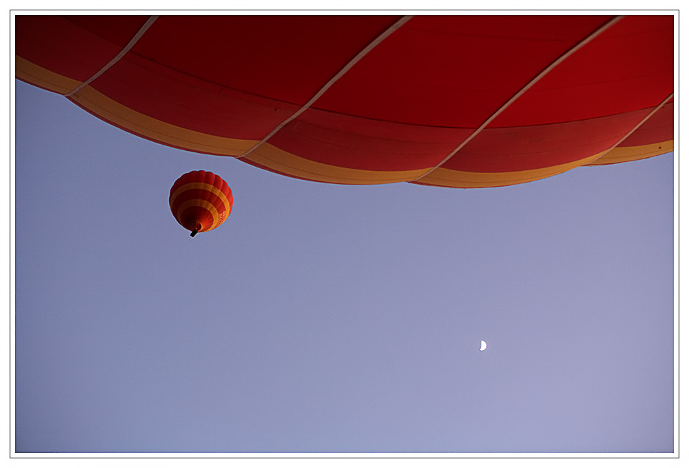 1 1/4 Ballons und ein halber Mond