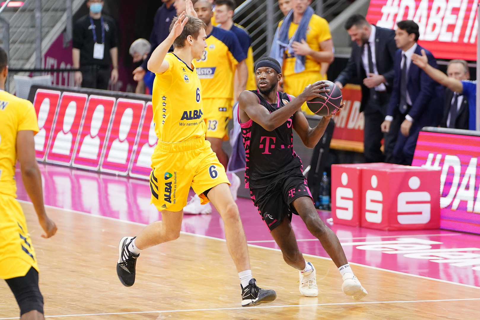 1. BBL Pokal Telekom Baskets Bonn vs. Alba Berlin 10.11.2020