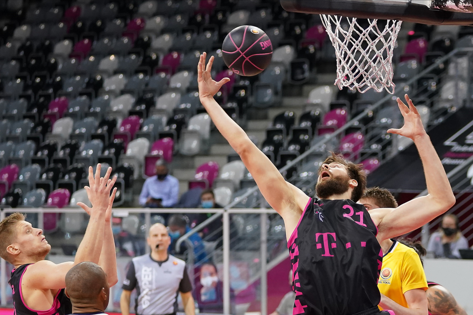 1. BBL Pokal Telekom Baskets Bonn vs. Alba Berlin 10.11.2020