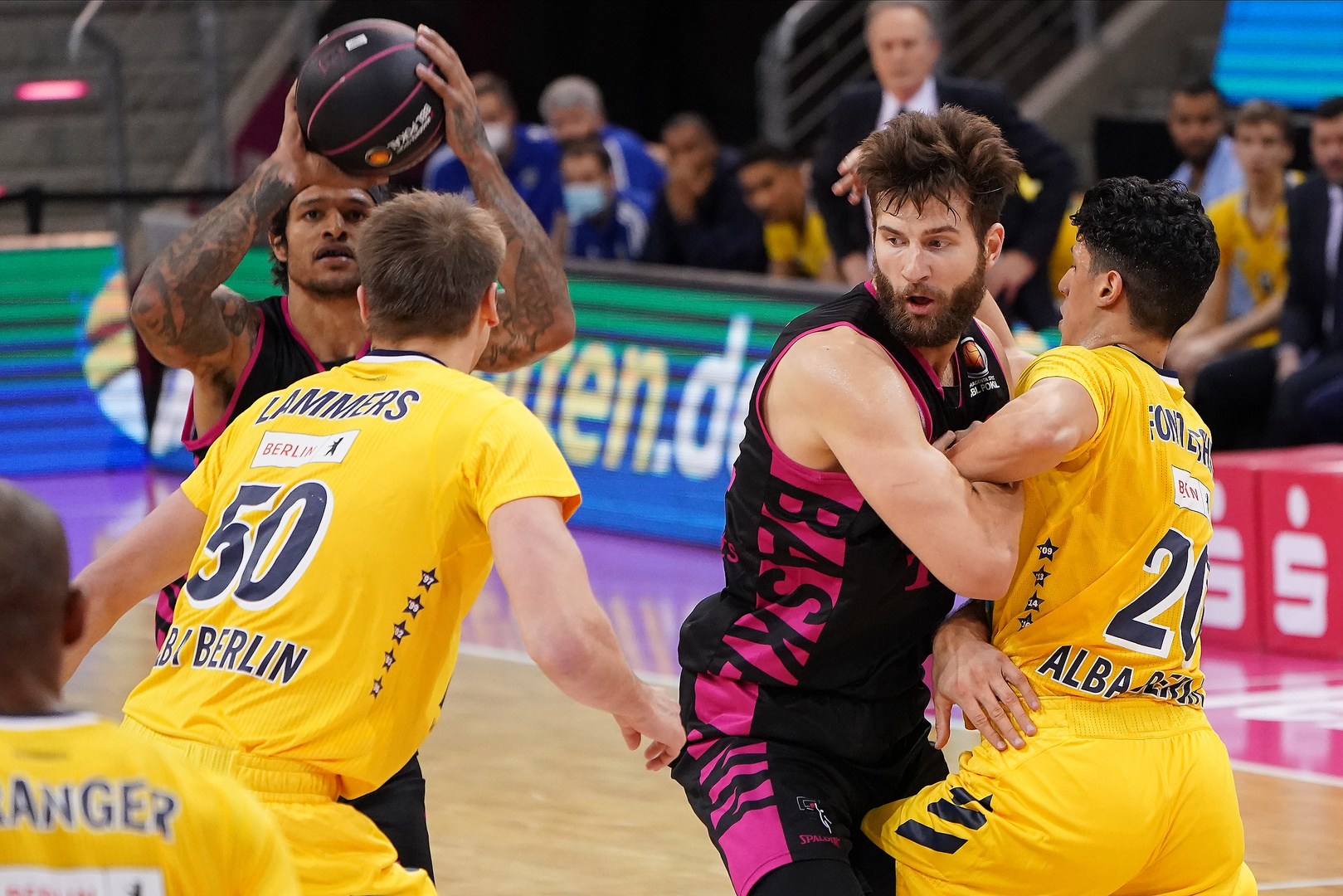 1. BBL Pokal Telekom Baskets Bonn vs. Alba Berlin