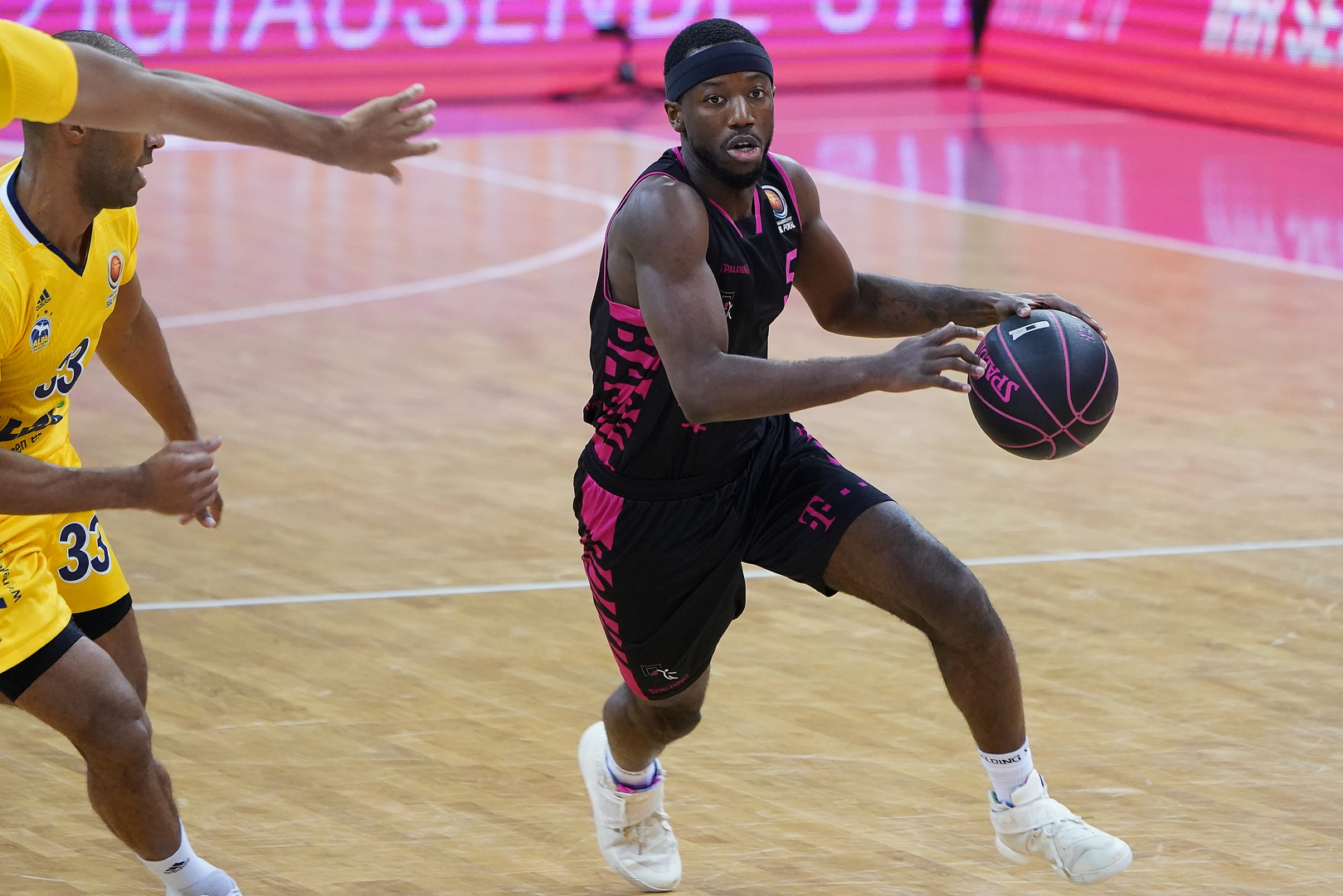 1. BBL Pokal Telekom Baskets Bonn vs. Alba Berlin