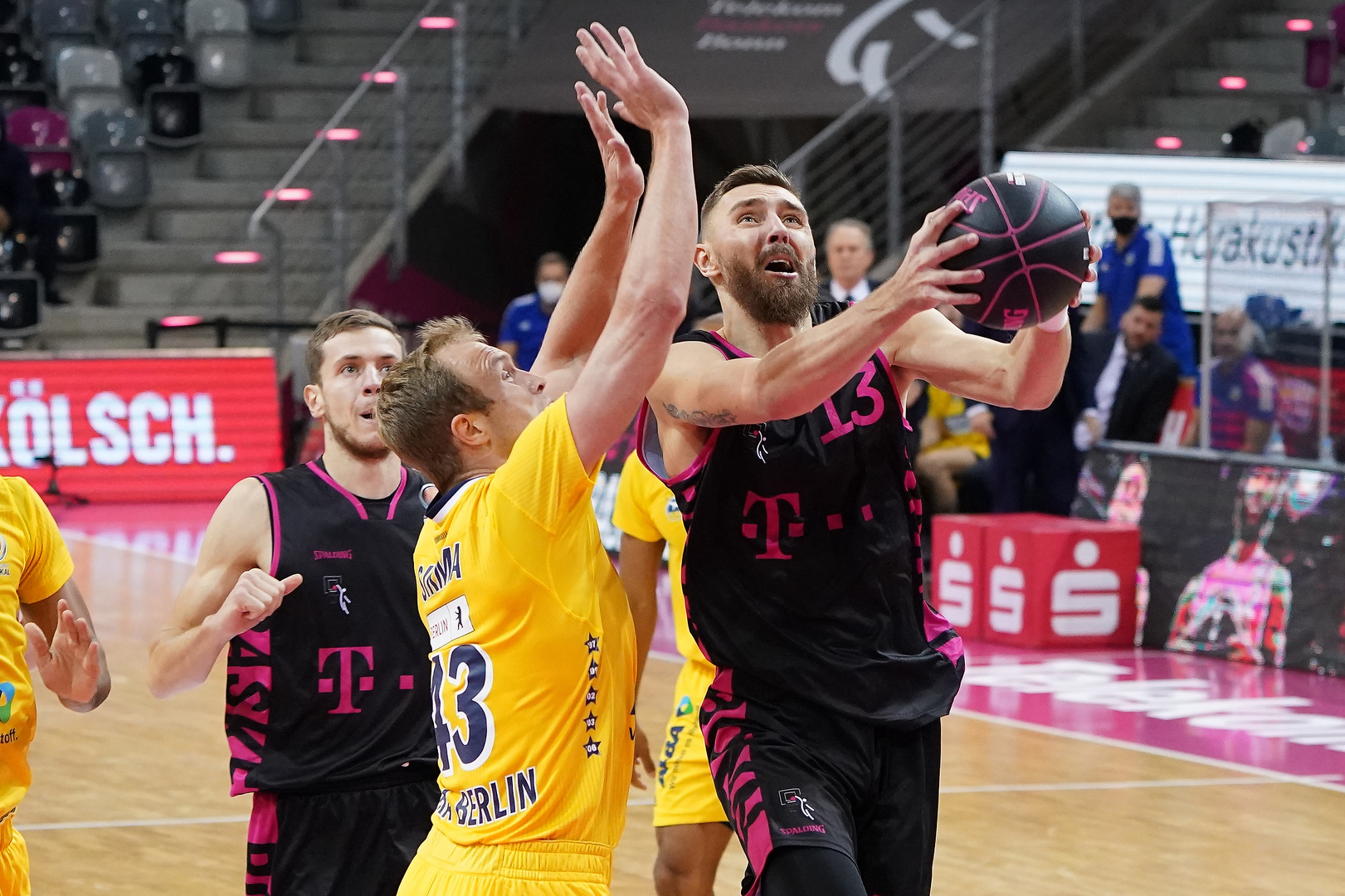 1. BBL Pokal Telekom Baskets Bonn vs. Alba Berlin