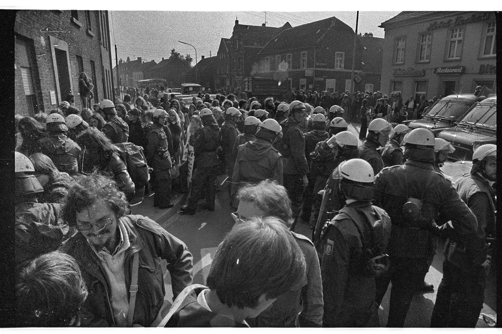 1. Demonstration AKW Kalkar, 24.9.77 - 1.Straßensperre, #2