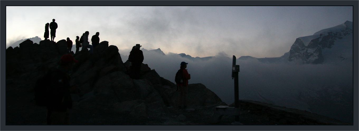 (1) Gornergrat: 5 Uhr 15... das Warten auf die Sonne...