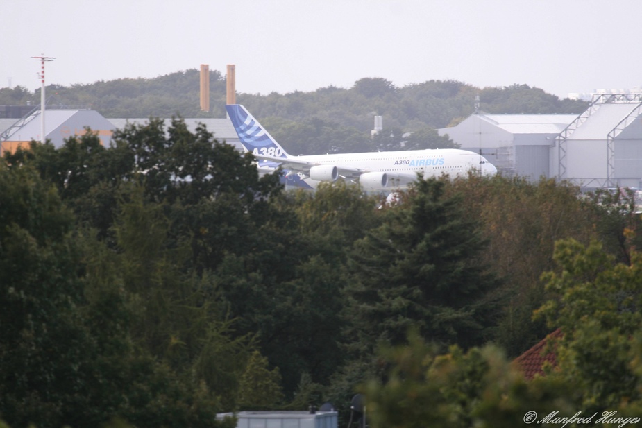 1. Landung des A380 in HH-Fuhlsbüttel (1a)