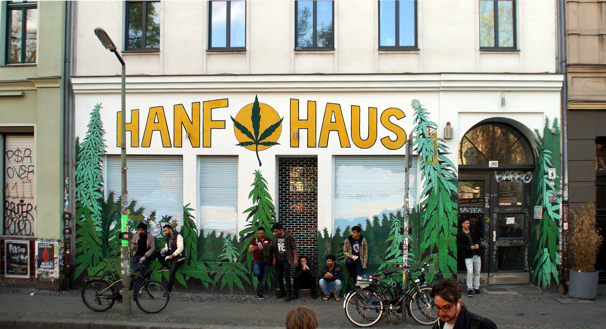 1. Mai in Berlin – Fachgeschäft für Veganer