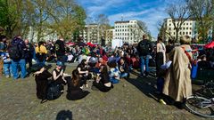 1. MAI. KREUZBERG. AM MARIANNENPLATZ. #8