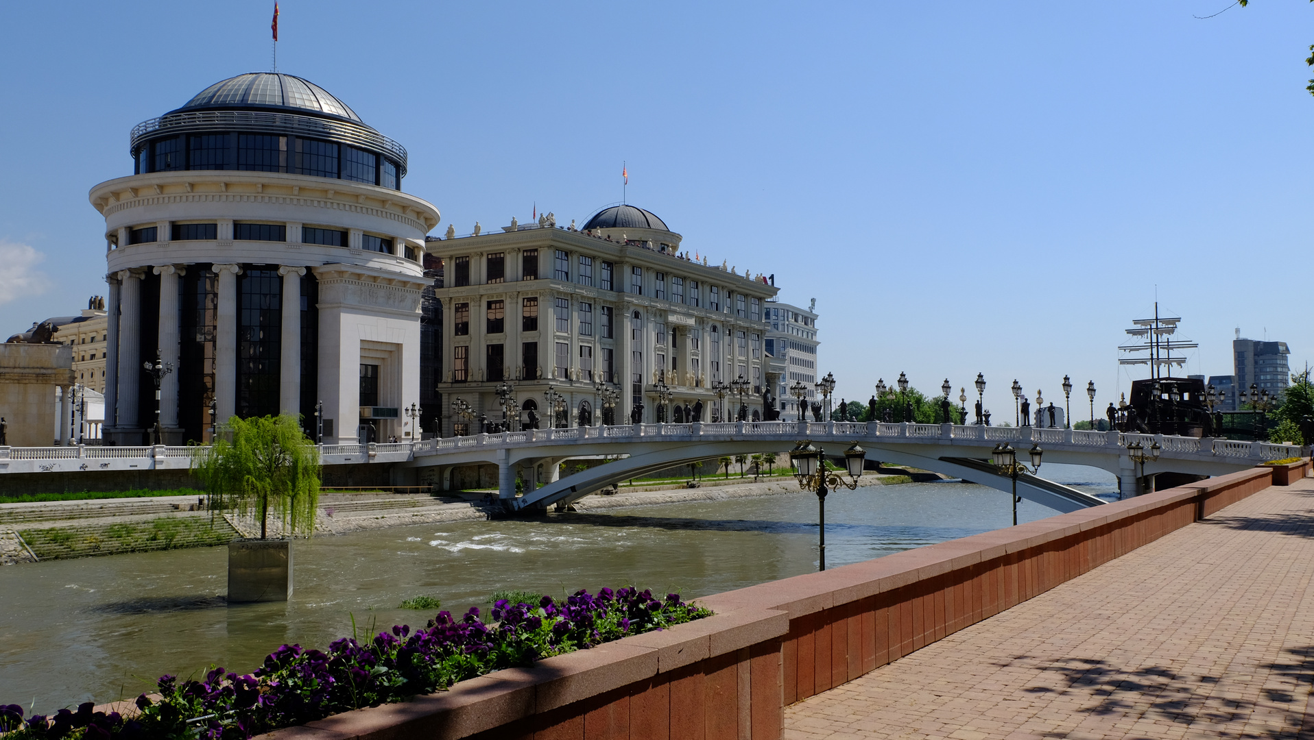 (1) Nordmazedonien, Skopje - im Stadtzentrum 