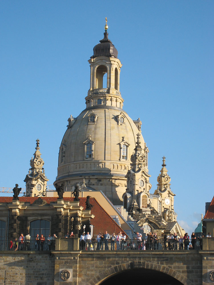 1. Rang im Schauspiel Dresden